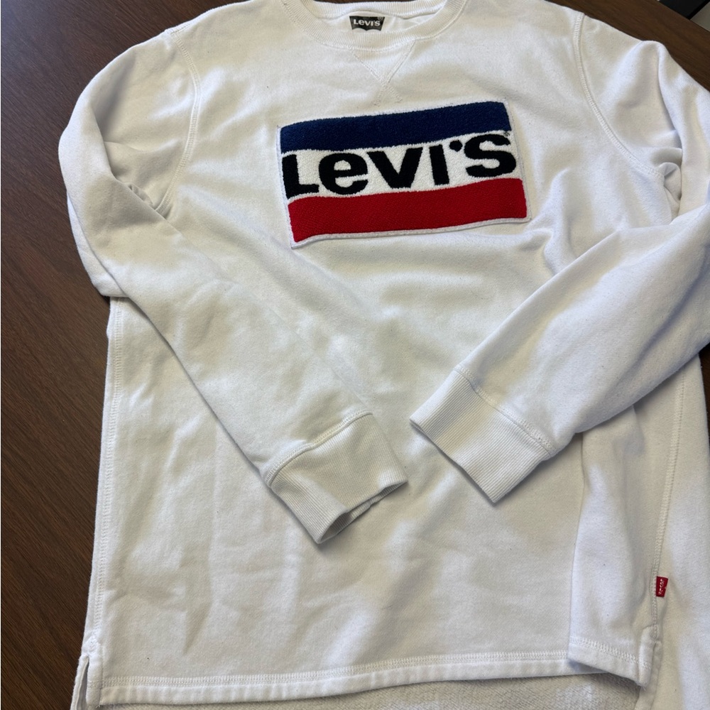Levi's Cream Sweatshirt with Blue Accent